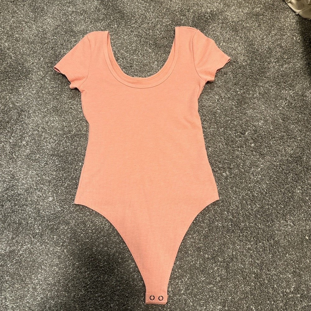Peachy Pink bodysuit from AE Size XS